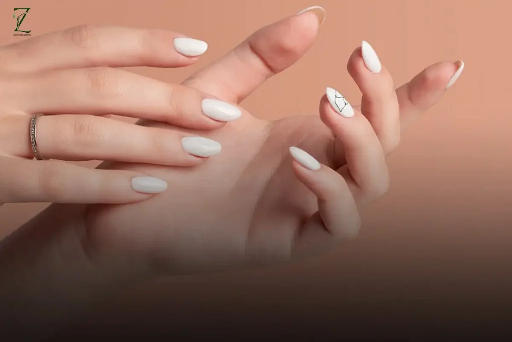 ژلیش با کاشت ناخن چه تفاوتی دارد؟